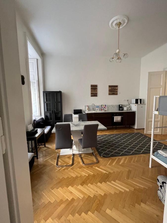 Love, Peace & Easy Living Apartment Budapest Ngoại thất bức ảnh